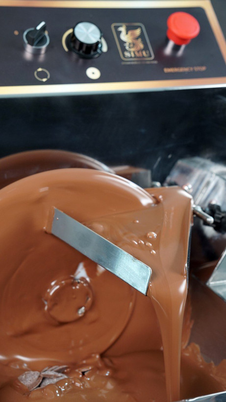 tempering chocolate